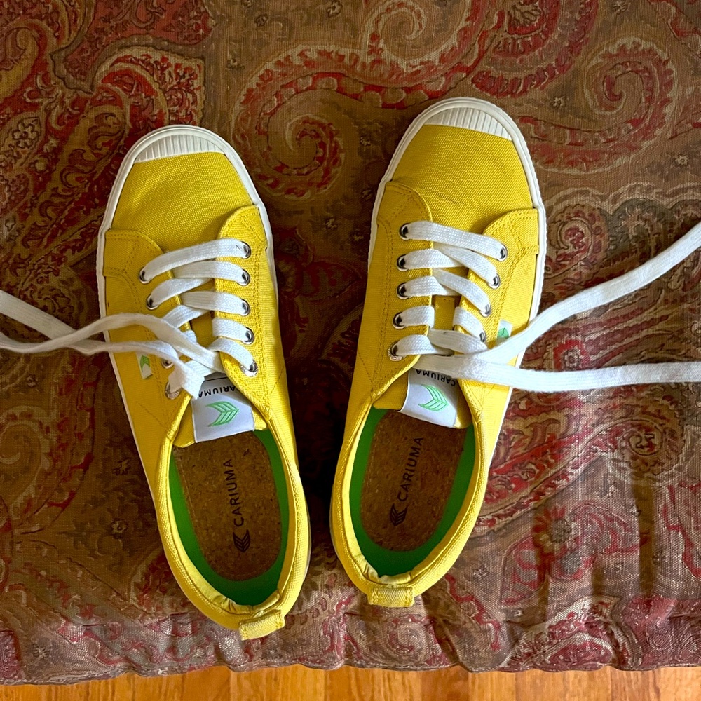 Cariuma Women’s Sneakers